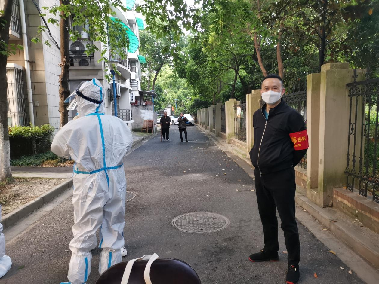 浙江建華集團(tuán)黨員、員工積極協(xié)助參加核酸檢測(cè)工作