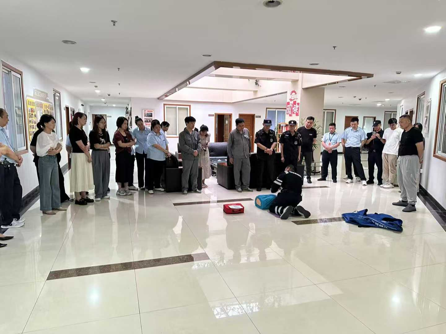 急救知識進(jìn)商城 守護(hù)生命“救”在身邊