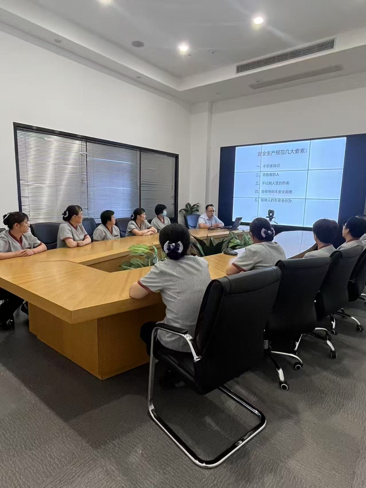 人人講安全，個個會應(yīng)急——建華文創(chuàng)集團扎實開展“安全生產(chǎn)月”系列活動