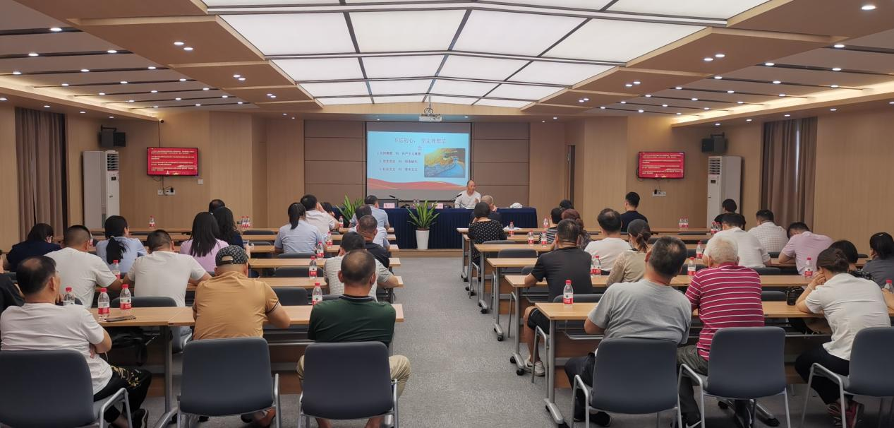 集團(tuán)黨委 經(jīng)合社黨總支開(kāi)展黨課宣講活動(dòng)