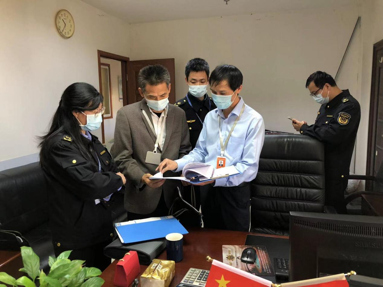 拱墅區(qū)紀委區(qū)監(jiān)委一行蒞臨錢江商城 開展疫情防控及特種設備安全監(jiān)管工作