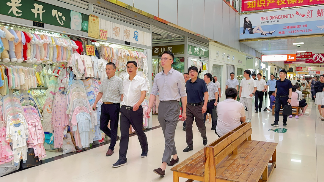 繃緊“安全弦”，把好“節(jié)前關(guān)”！拱墅區(qū)區(qū)領(lǐng)導蒞臨錢江商城開展節(jié)前安全生產(chǎn)檢查