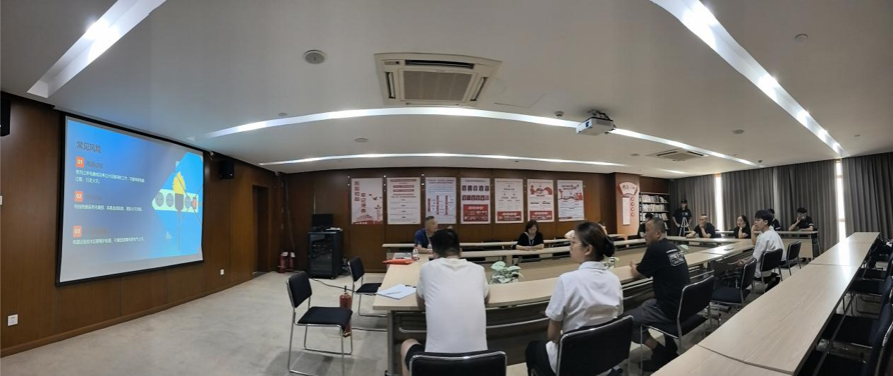 強(qiáng)化餐飲安全意識(shí) 培訓(xùn)踐行消防安全人人有責(zé)