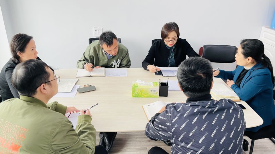 建華小貸公司召開四季度工作會(huì)暨業(yè)務(wù)拓展推進(jìn)會(huì)