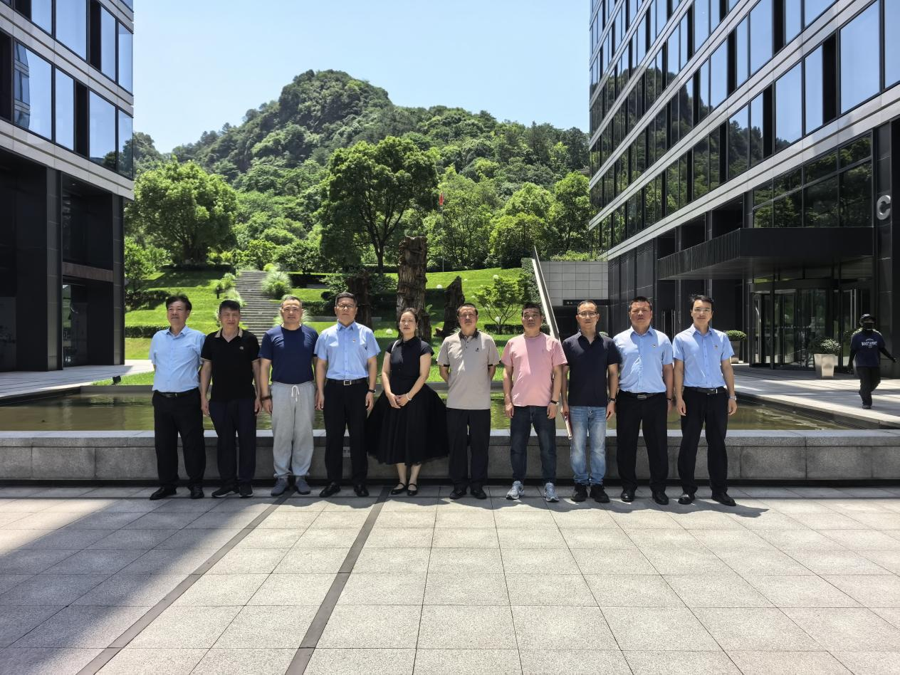 交流互鑒促提升 錢(qián)江商城參觀錢(qián)江浙商創(chuàng)投中心物業(yè)管理