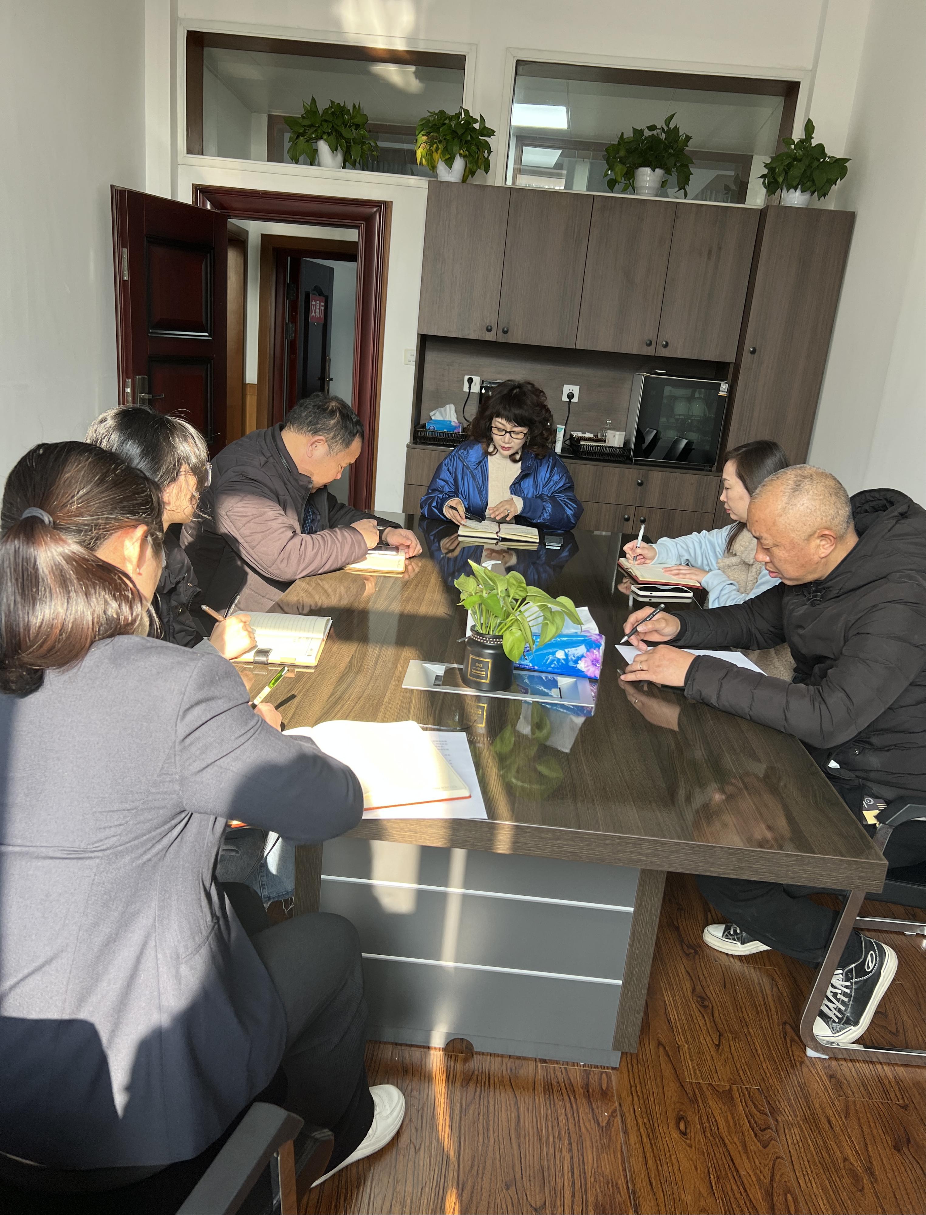 疫情防疫齊參戰(zhàn)，眾志成城筑防線(xiàn)