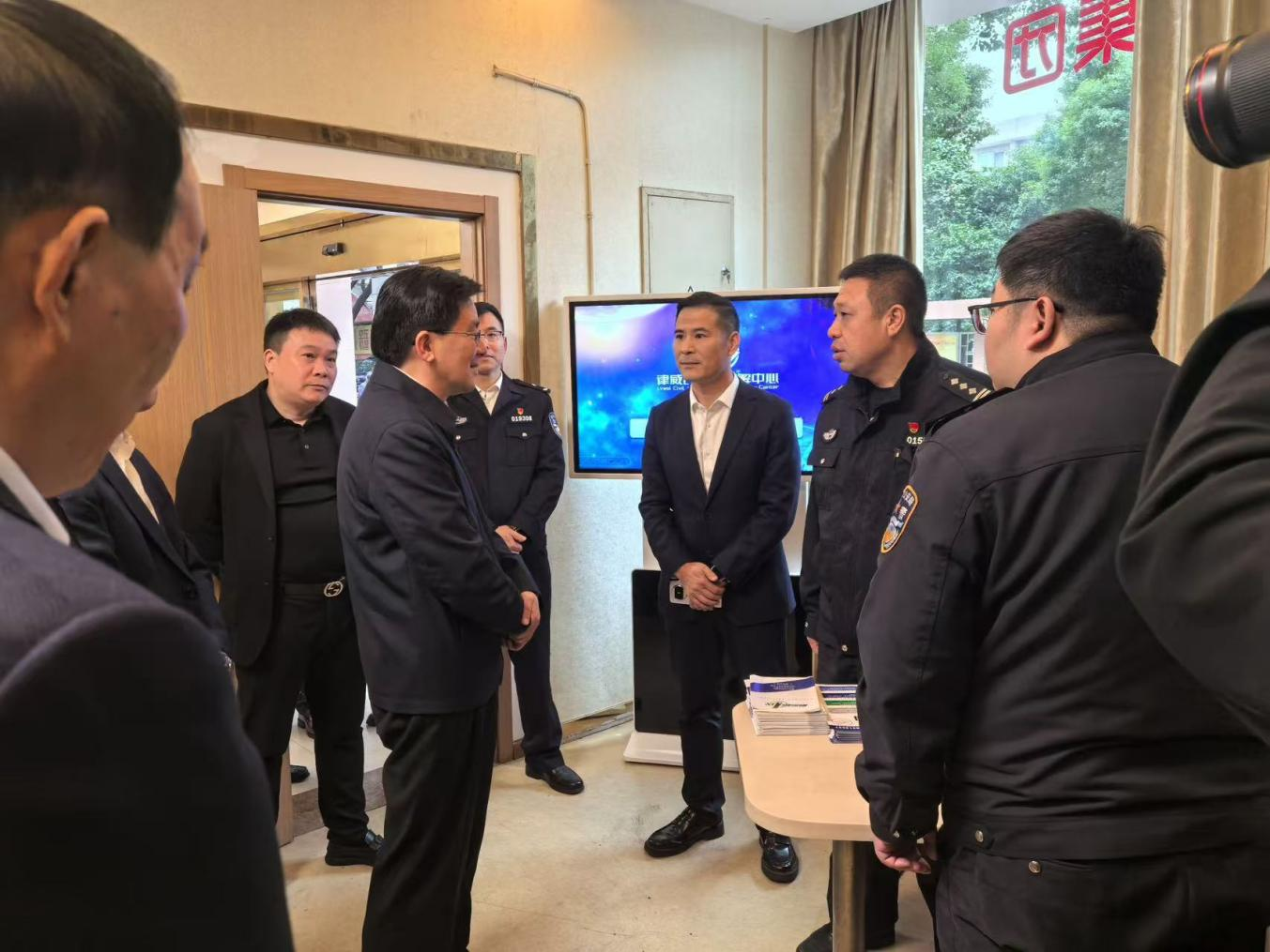 市委副書記、政法委書記馬小秋赴建華五金市場(chǎng)調(diào)解工作站調(diào)研指導(dǎo)